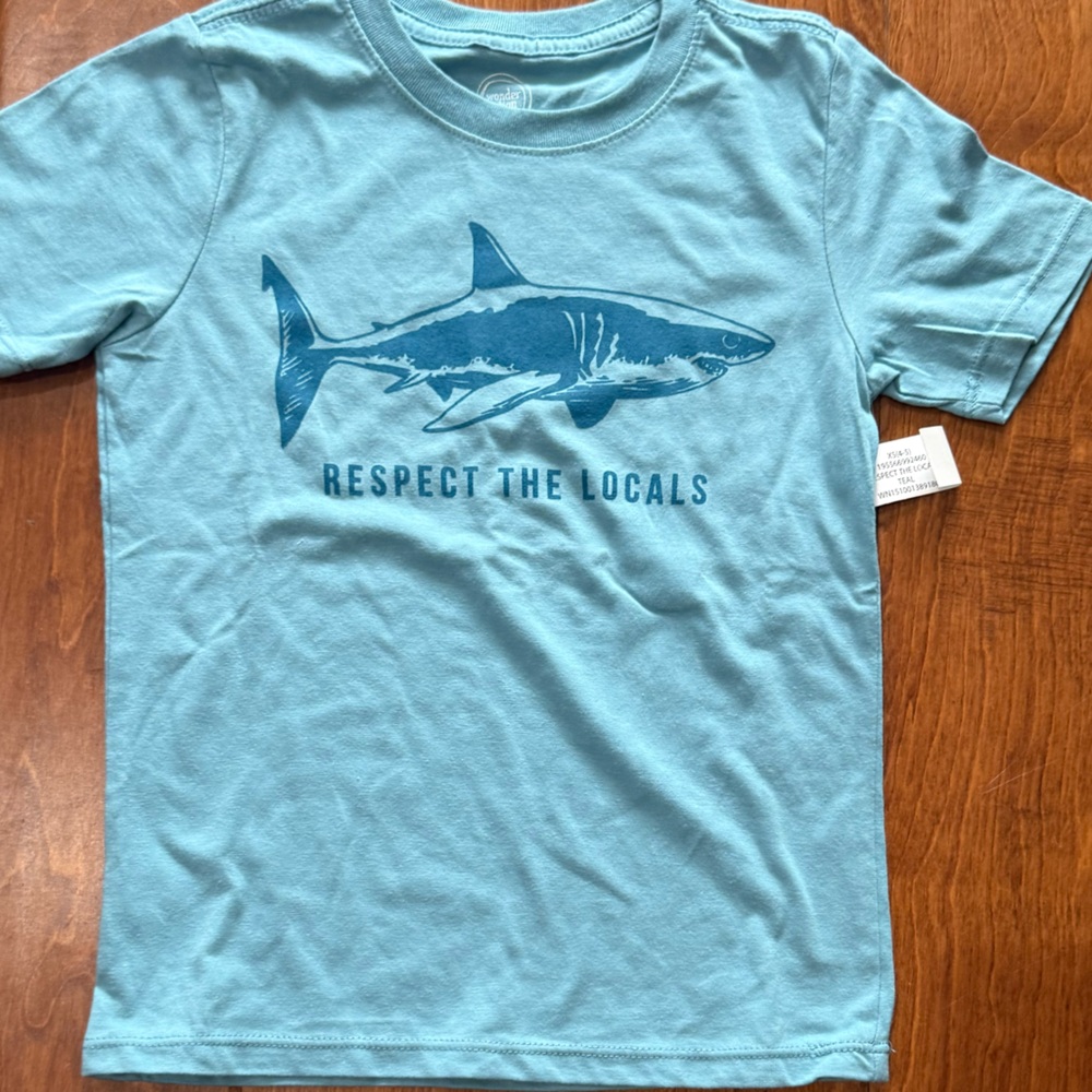 NWT Size XS Wonder Nation Blue Shark Graphic T-Shirt